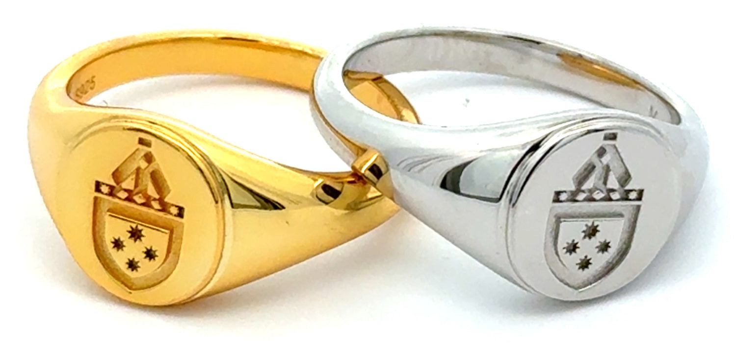 The St Catherine’s signet ring in gold and in silver